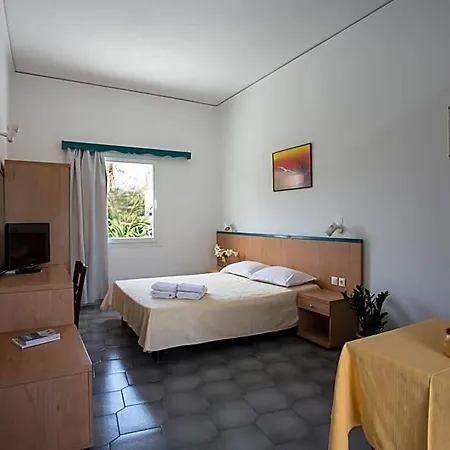 Sun -rise Ξενοδοχείο 4*